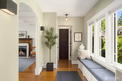 618 37th Avenue, Seattle, WA 98122 - Photo 3