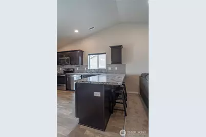 322 W 6th Street, Warden, WA 98857 - Photo 9