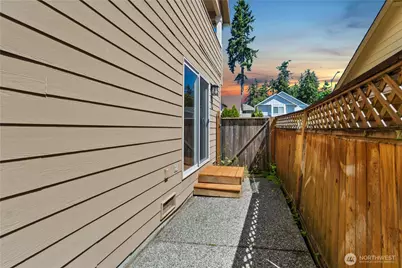 15409 51st Place W, Edmonds, WA 98026 - Photo 19