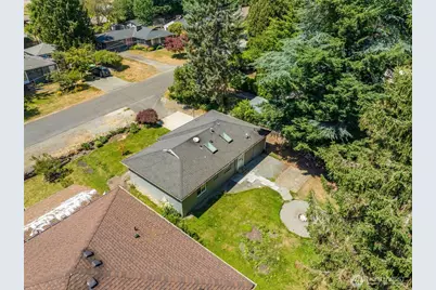 15520 32nd Avenue NE, Shoreline, WA 98155 - Photo 35