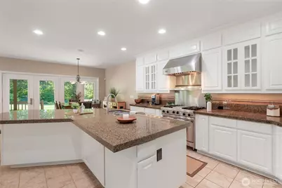 18330 SE 195th Place, Renton, WA 98058 - Photo 11