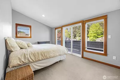 9130 45th Avenue SW #B, Seattle, WA 98136 - Photo 27