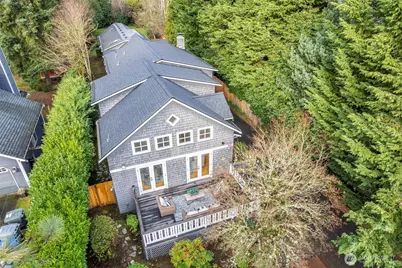 7626 NE 8th Street, Medina, WA 98039 - Photo 35