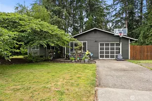 8915 Quinault Dr NE, Olympia, WA 98516 - Photo 1