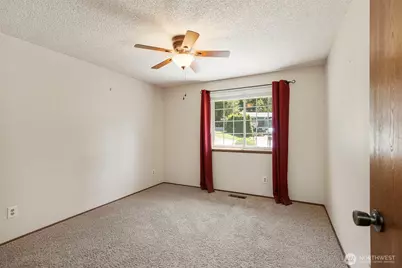 960 NE Melanie Court, Bremerton, WA 98311 - Photo 17