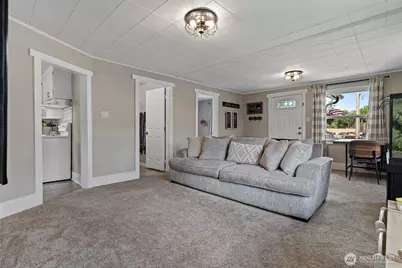 706 Harrison Street, Sumner, WA 98390 - Photo 9