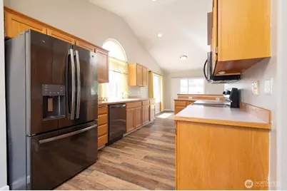 16520 10th Avenue Ct E, Spanaway, WA 98387 - Photo 11