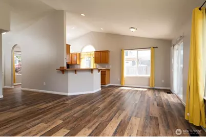 16520 10th Avenue Ct E, Spanaway, WA 98387 - Photo 9