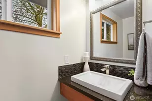 4902 NE 7th Pl, Renton, WA 98059 - Photo 19
