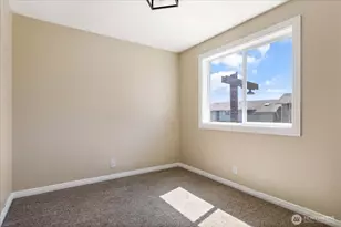 475 SE Barrington Dr, Oak Harbor, WA 98277 - Photo 9