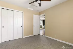 475 SE Barrington Dr, Oak Harbor, WA 98277 - Photo 13
