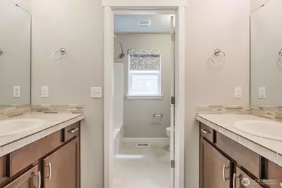 12903 107th Avenue Ct E, Puyallup, WA 98374 - Photo 19