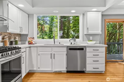 9123 NE 145th Street, Kirkland, WA 98034 - Photo 7
