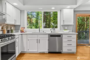 9123 NE 145th St, Kirkland, WA 98034 - Photo 7