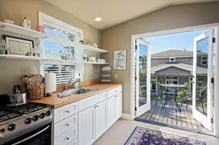 7532 Maxwelton Beach Ln, Clinton, WA 98236 - Photo 37