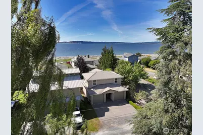 7532 Maxwelton Beach Lane, Clinton, WA 98236 - Photo 9