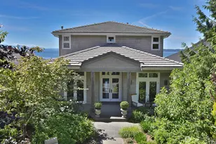 7532 Maxwelton Beach Ln, Clinton, WA 98236 - Photo 11