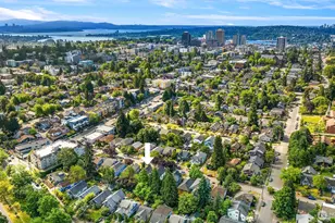 830 NE 59th St, Seattle, WA 98105 - Photo 35