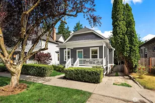 830 NE 59th St, Seattle, WA 98105 - Photo 3
