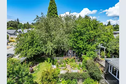 5050 50th Avenue SW, Seattle, WA 98136 - Photo 9
