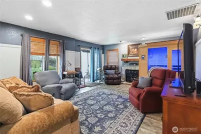 209 W Beacon Hill Drive, Longview, WA 98632 - Photo 27