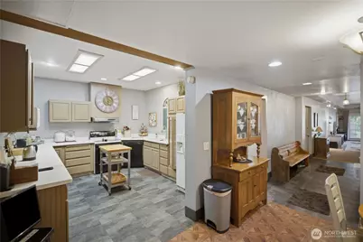 415 118th Avenue E, Edgewood, WA 98372 - Photo 31