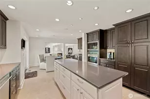 2553 Medina Cir, Medina, WA 98039 - Photo 13