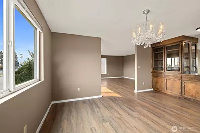 2516 Rockefeller Avenue #A, B, Everett, WA 98201 - Photo 5