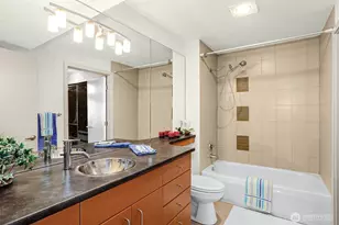 1550 Eastlake Ave E, Seattle, WA 98102 - Photo 15
