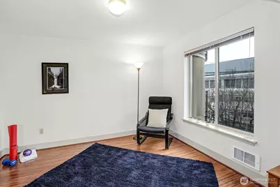 1550 Eastlake Avenue E #203, Seattle, WA 98102 - Photo 17