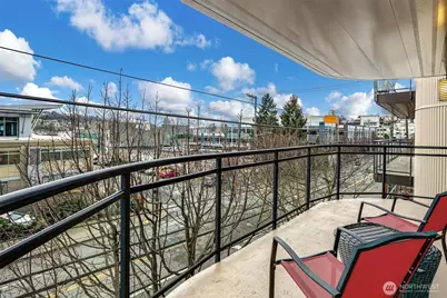 1550 Eastlake Avenue E #203, Seattle, WA 98102 - Photo 1