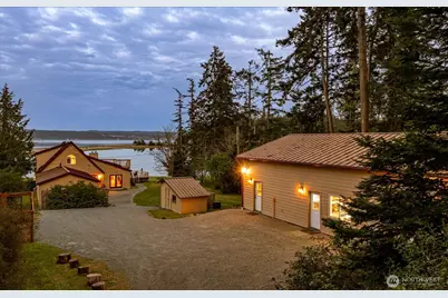 453 Race Road, Coupeville, WA 98239 - Photo 5