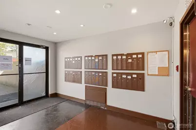 7323 NE Sand Point Way #111, Seattle, WA 98115 - Photo 17