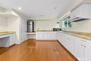 9735 S 222nd St, Kent, WA 98031 - Photo 33