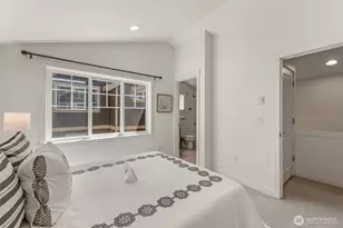 1608 NW 65th St, Seattle, WA 98117 - Photo 17