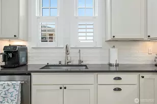 41 Horizon St, Pacific Beach, WA 98571 - Photo 9
