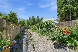 6409 61st St NE, Marysville, WA 98270 - Photo 25