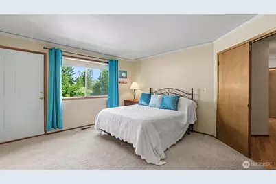 11011 210th Street SE, Snohomish, WA 98296 - Photo 15