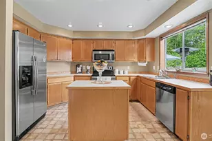 11011 210th St SE, Snohomish, WA 98296 - Photo 9