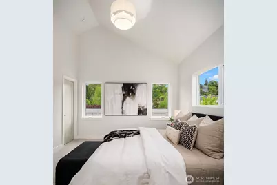 108 29th Avenue E, Seattle, WA 98112 - Photo 9