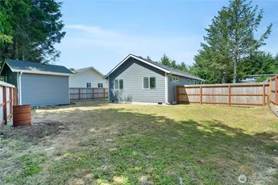 882 Vagabond Avenue SW, Ocean Shores, WA 98569 - Photo 15
