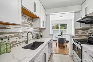 12700 NE 8th St, Bellevue, WA 98005 - Photo 7