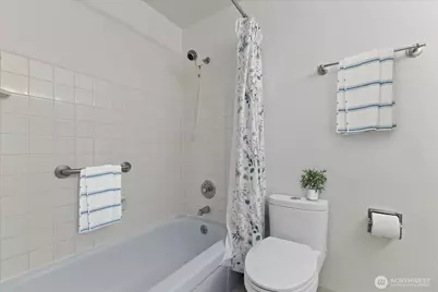11006 NE 68th Street #819, Kirkland, WA 98033 - Photo 27