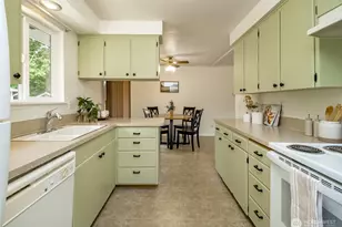 618 21st St SE, Puyallup, WA 98372 - Photo 11