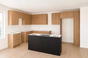4909 SW Canada Dr, Seattle, WA 98136 - Photo 5