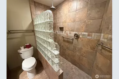 8112 53rd Avenue W #611, Mukilteo, WA 98275 - Photo 25
