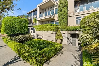 1958 Harvard Avenue E #201, Seattle, WA 98102 - Photo 35