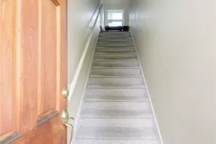 910 E Prospect St, Seattle, WA 98102 - Photo 13
