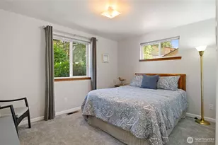 41 E Rainier Dr, Allyn, WA 98524 - Photo 23