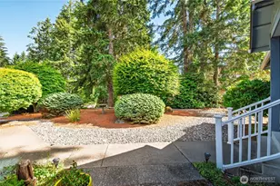41 E Rainier Dr, Allyn, WA 98524 - Photo 39